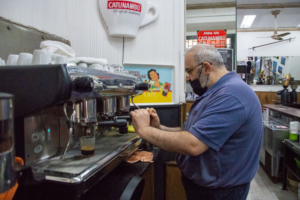 El café del Bar Brim ahora es de Catunambú. El grano, de la mejor calidad, es tratado a una temperatura adecuada para explotar mejor su sabor.