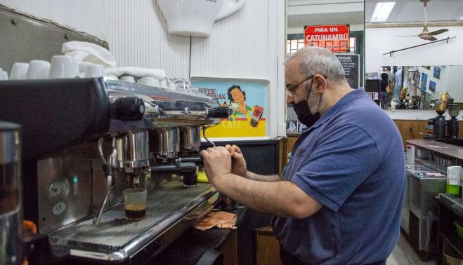 El café del Bar Brim ahora es de Catunambú. El grano, de la mejor calidad, es tratado a una temperatura adecuada para explotar mejor su sabor.