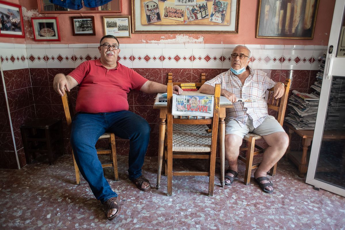 Paco Ares y Antonio Méndez 'El Chusco' en la Peña Colchonera Jerezana