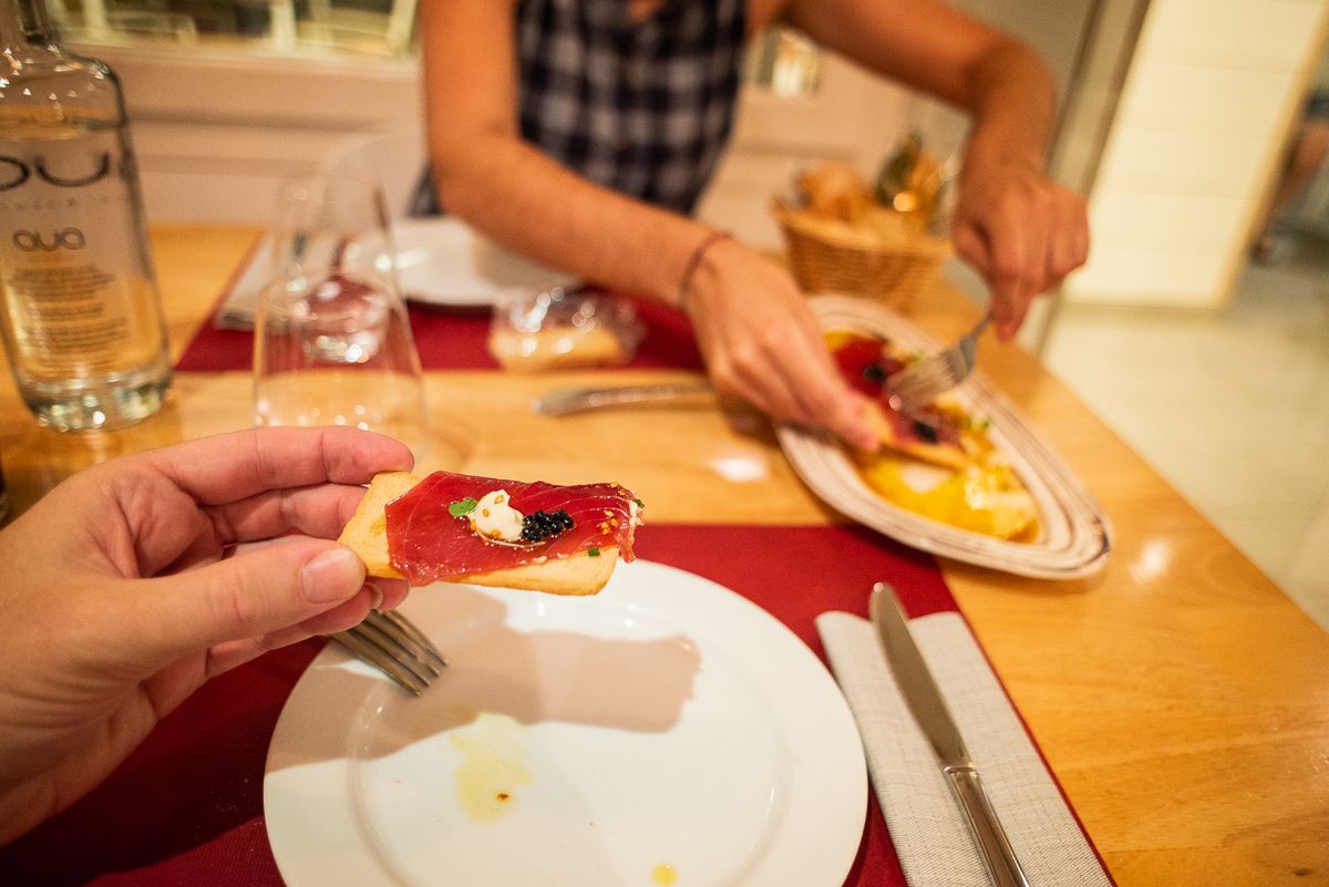 Jamón de atún en Doña Calma.