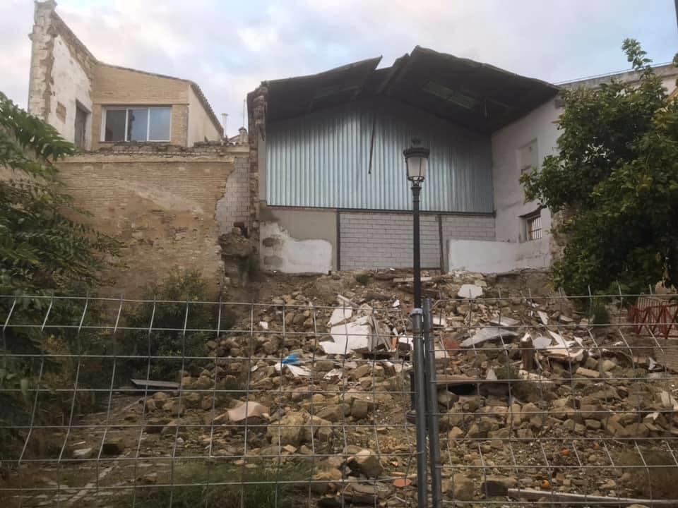 Imagen de la placita junto al Arco del Arroyo.   JEREZ, PATRIMONIO DESTRUIDO.