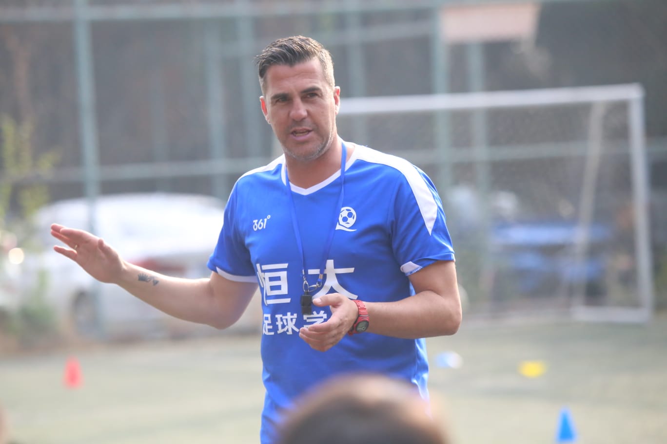 José María Mena, durante su estancia en China. El ahora entrenador sigue llevando al Xerez en su corazón. José María Mena, durante su estancia en China. El ahora entrenador sigue llevando al Xerez en su corazón.