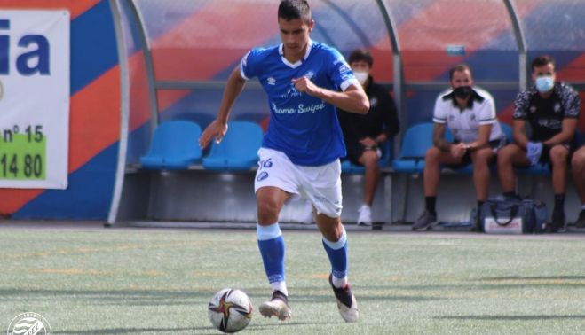 Buen partido de Raul Palma pese al terreno de juego.