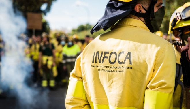 Detalle del EPI que utilizan las trabajadoras de Infoca.
