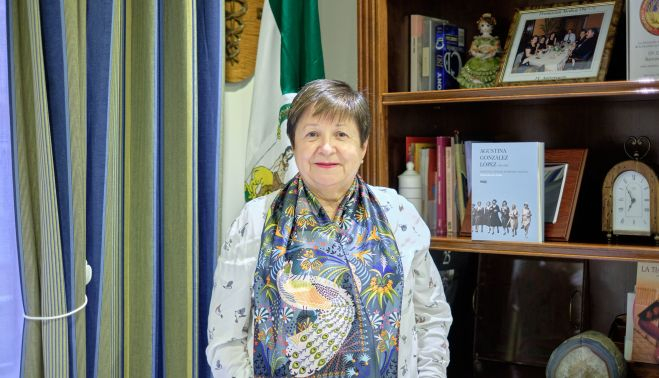 Enriqueta Barranco Castillo, autora del libro "Agustina González López (1891- 1936): espiritista, teósofa, escritora y política".