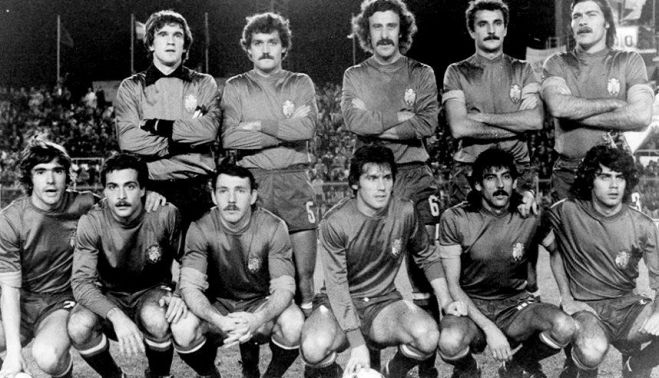 Manolo Mesa, con la selección española, con jugadores como Del Bosque, 'Tarzán' Migueli o Arconada.