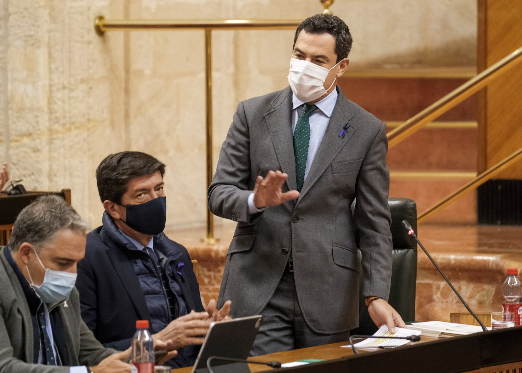 Moreno, este pasado jueves en el Parlamento, durante su intervención tras el varapalo del presupuesto para 2022, que no ha contado con apoyo de Vox.