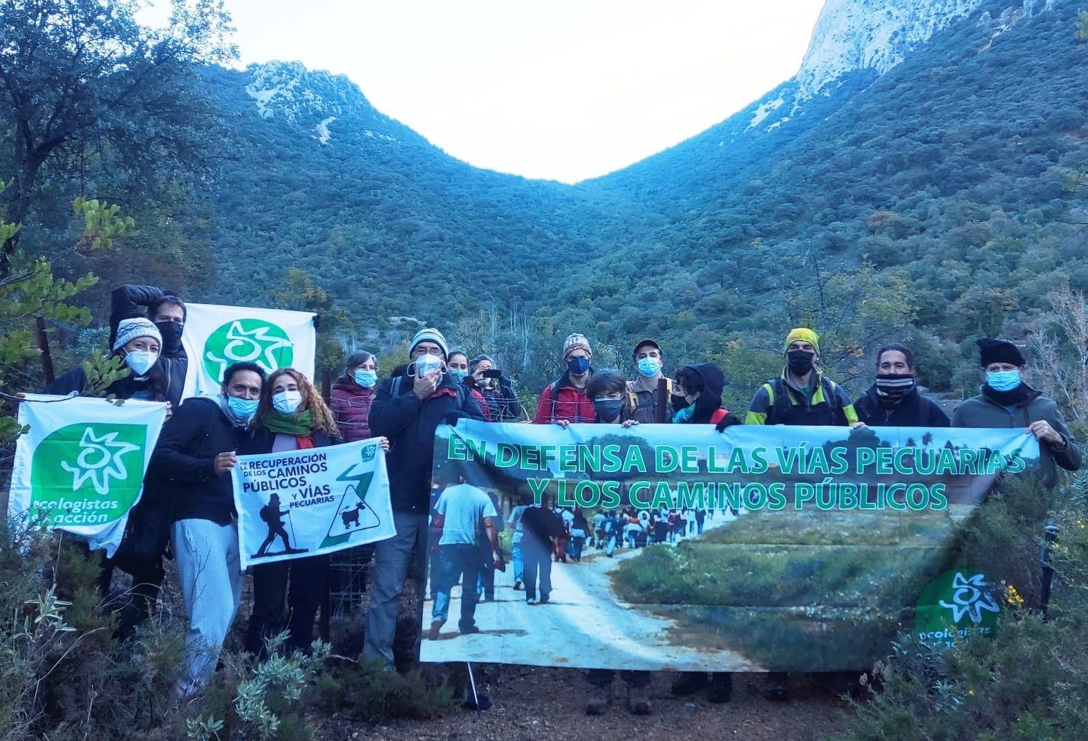 Camino público Benamahoma Zahara.