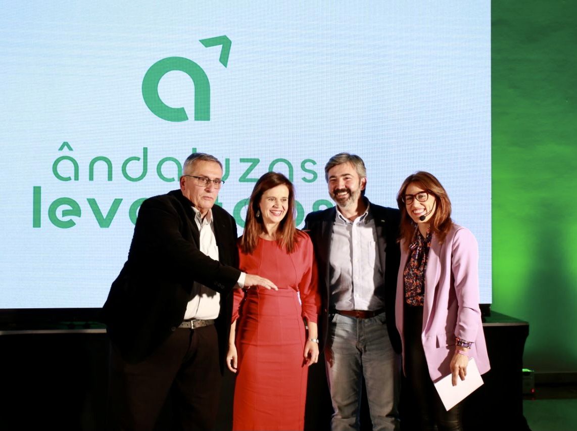 José Antonio Jiménez, de Iniciativa por el Pueblo Andaluz, Esperanza Gómez, de Más País; Modesto González, de AxSí; forman Andaluces levantaos.