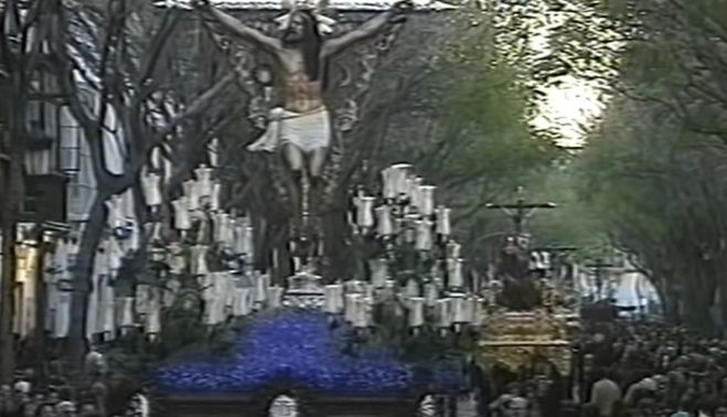 La procesión magna celebrada en el año 2000 en Jerez el Sábado Santo de aquel año.