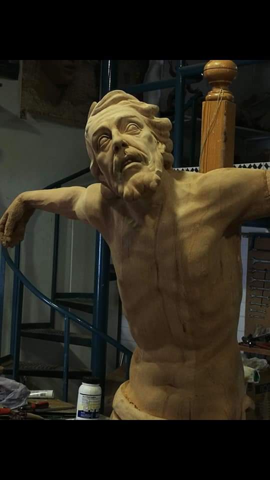 Estado de la talla de uno de los ladrones en el taller de Hernández. 