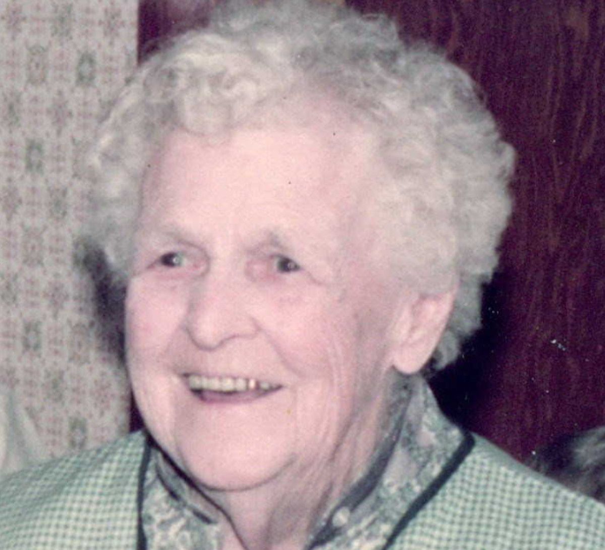 Elizabeth Ladebauche en una imagen compartida en FamilySearch.