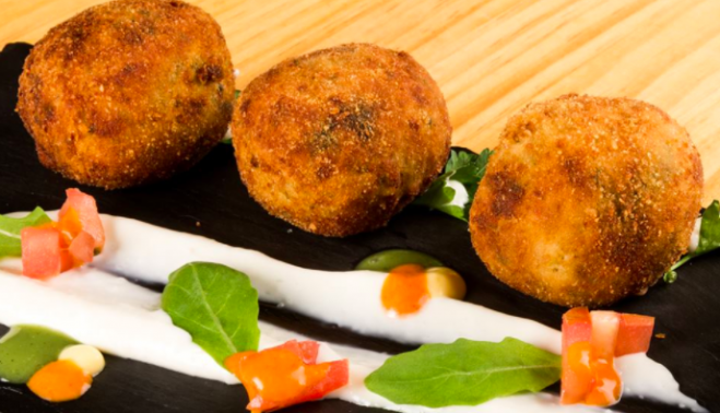 Croquetas de gambas y pistacho del restaurante Albores.