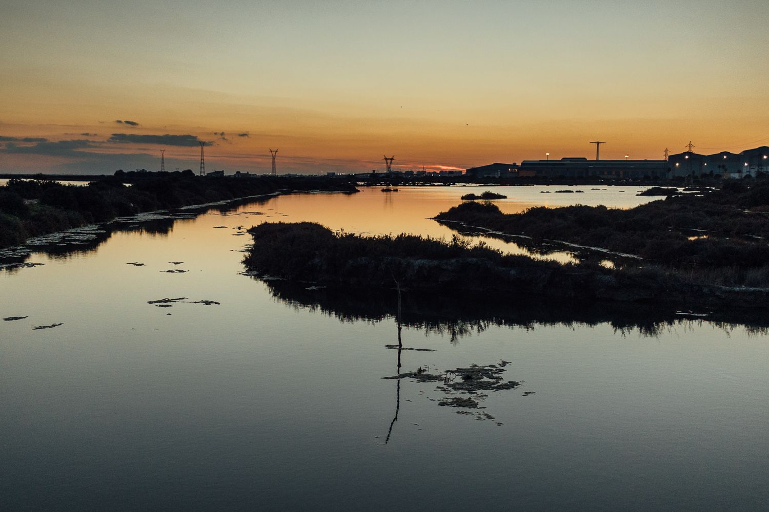 Un atardecer en el Parque Natural de la Bahía de Cádiz