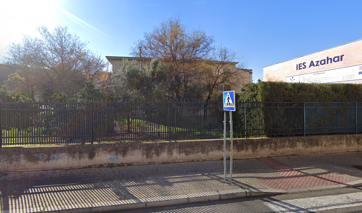 Una profesora recibe un puñetazo en la cara en un instituto de Sevilla.