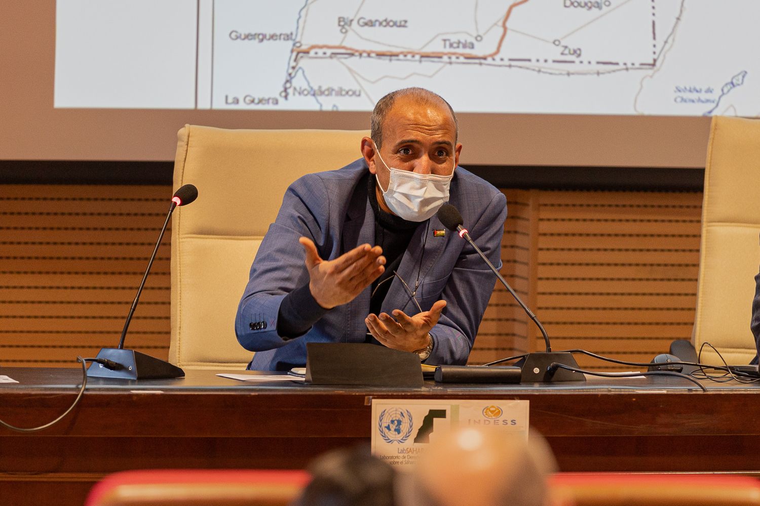 Mohamed Zrug en I Seminario permanente de Derechos humanos en el Sáhara Occidental de la UCA, coordinado por Inmaculada García 