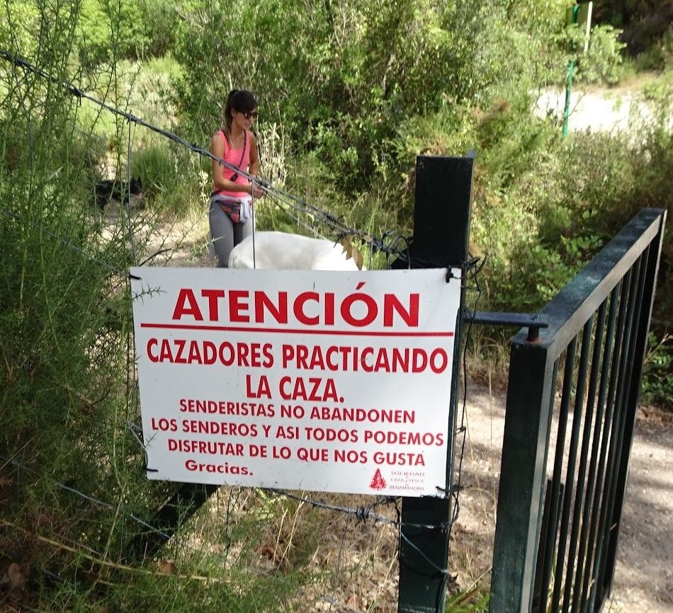 Otro de los carteles denunciados por Ecologistas
