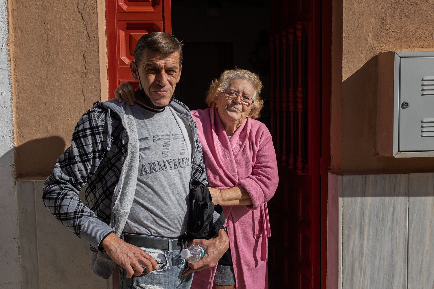 Antonia y Javier, vecinos de la zona alta de La Bajadilla