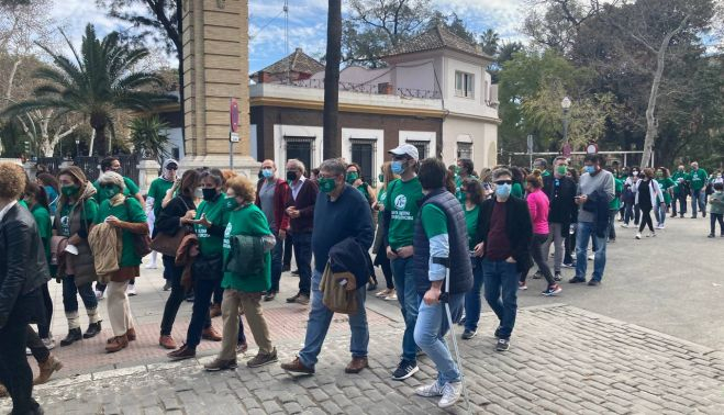 Concentración de Andalucía Orienta por los aledaños de San Telmo.
