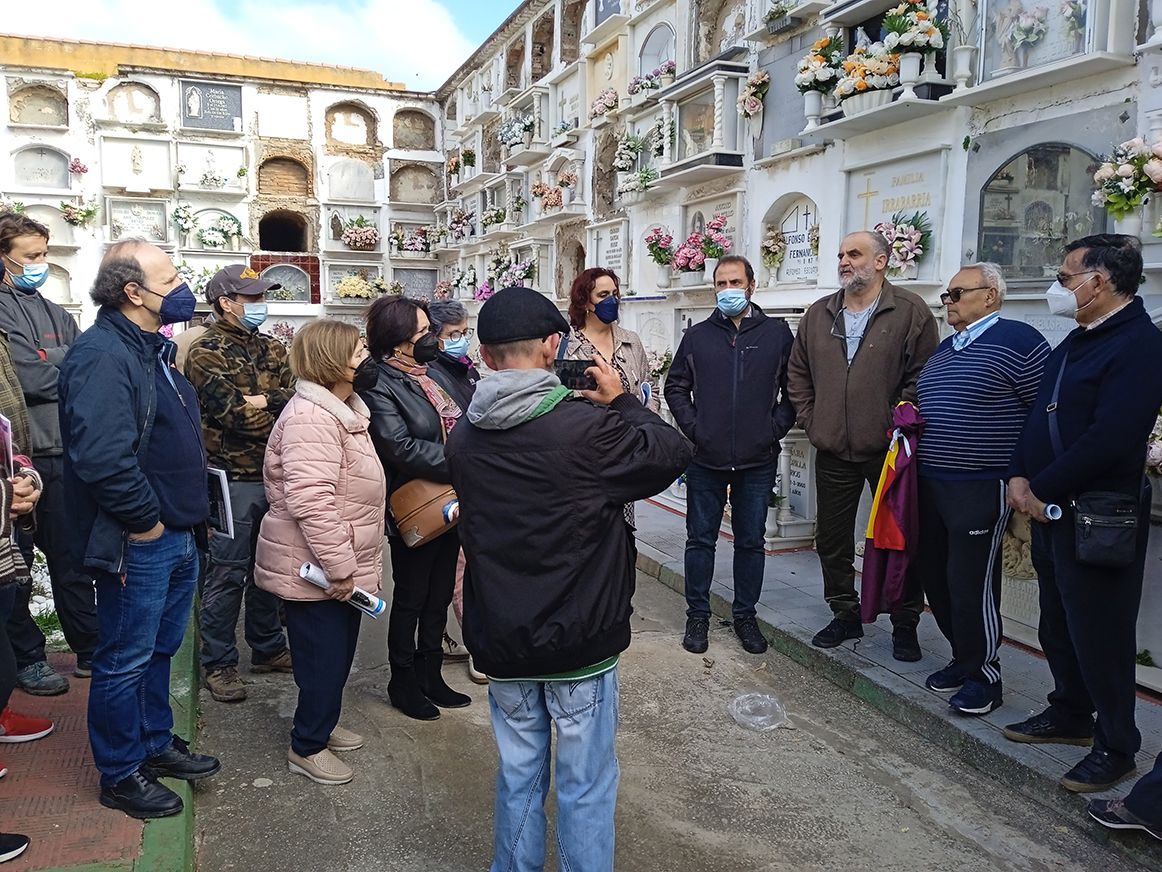 El encuentro, esta mañana en el cementerio de La Línea