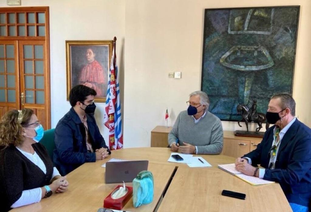 Nueva dirección artística del coro del Villamarta "para acercar la lírica a los más desfavorecidos". Nueva dirección artística del coro del Villamarta "para acercar la lírica a los más desfavorecidos".