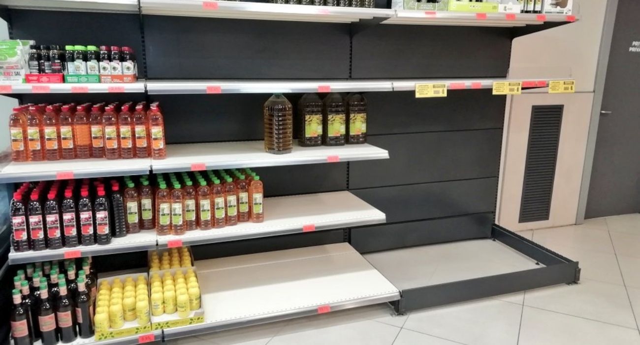 Un Mercadona, sin aceite de girasol. Los consumidores se rebelan ante la próxima subida de precios con la "excusa" de la guerra de Rusia.