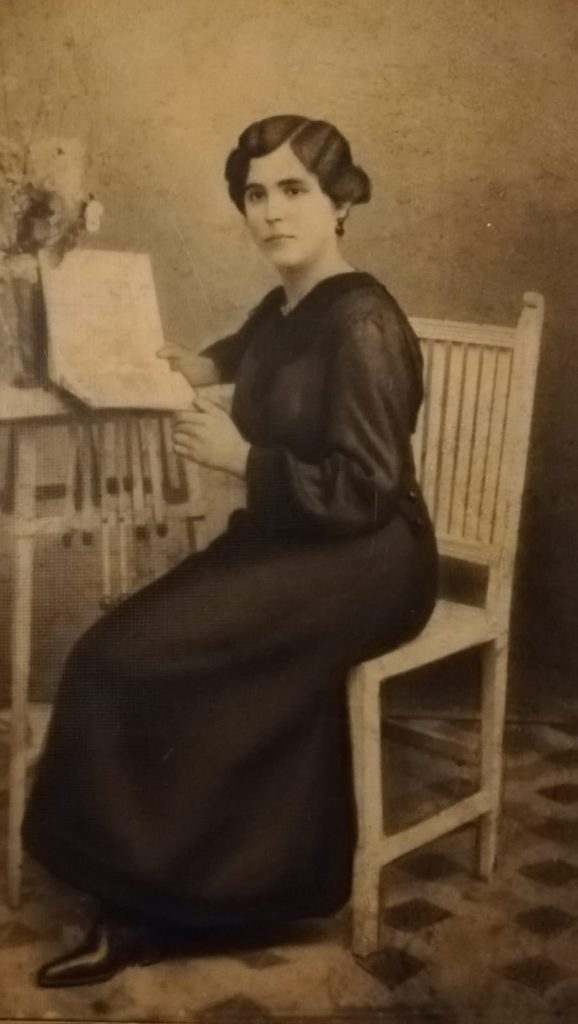 Abuela de Lourdes Farratell
